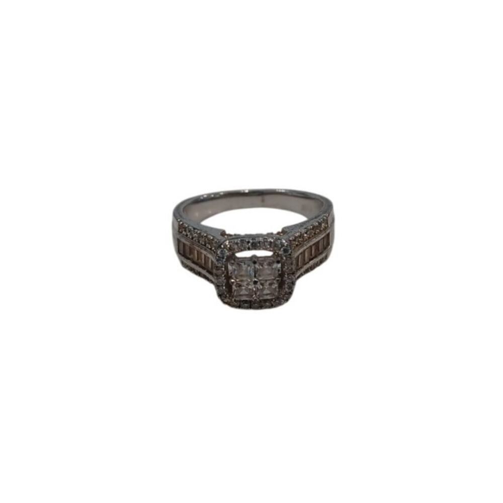 Signed FZN 925 CN Sterling Silver CZ Ring Size 8